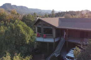 Elkwood Lodge Star Valley Cabin with Hot Tub